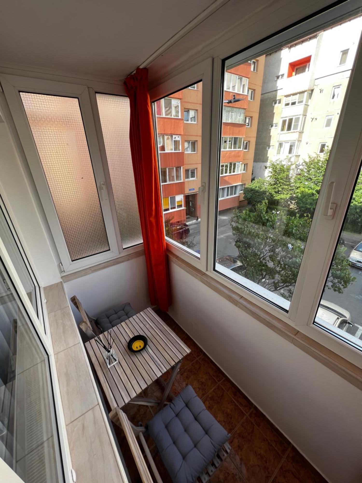 House24 Gari Apartment Brasov Bagian luar foto