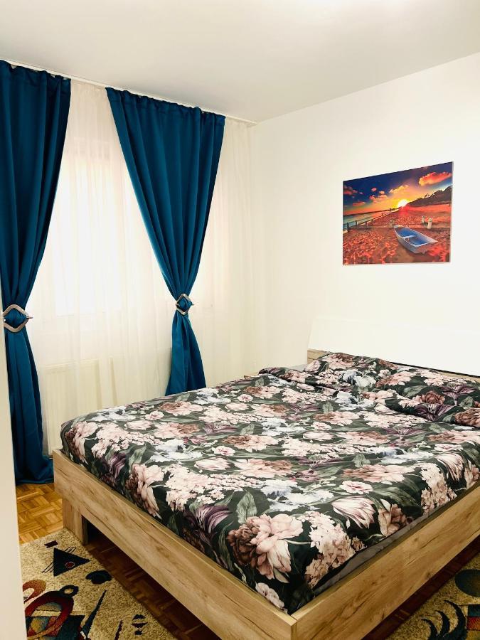 House24 Gari Apartment Brasov Bagian luar foto