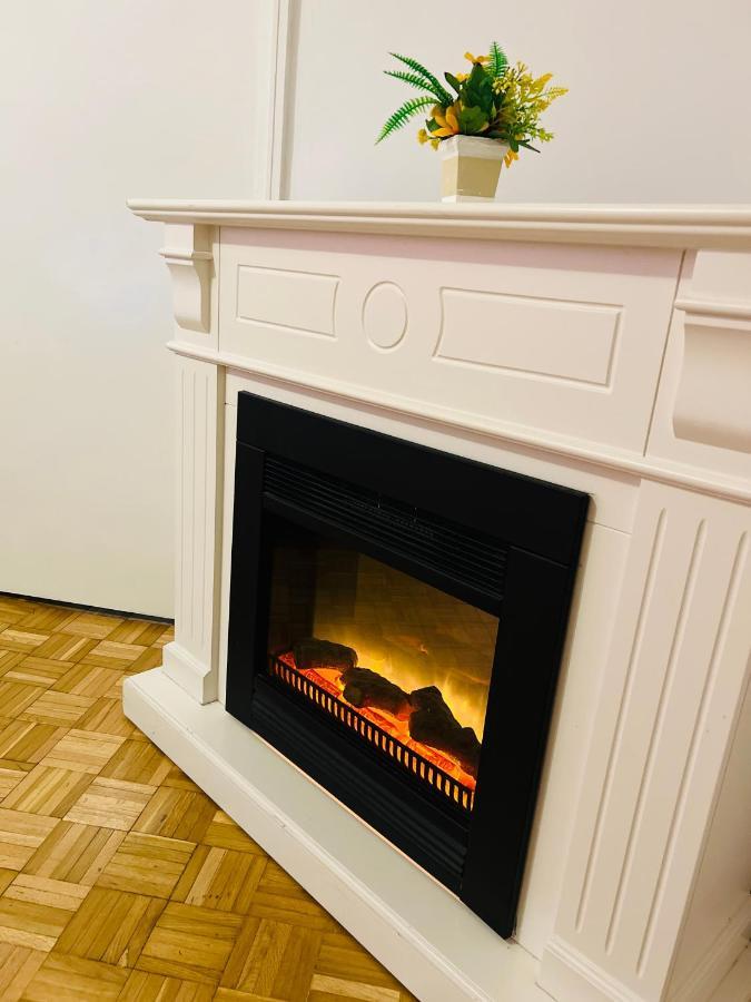 House24 Gari Apartment Brasov Bagian luar foto